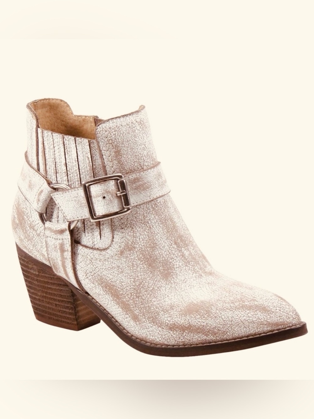 Brand new Diba True white distressed leather Ankle Bootie with Buckle 9.5